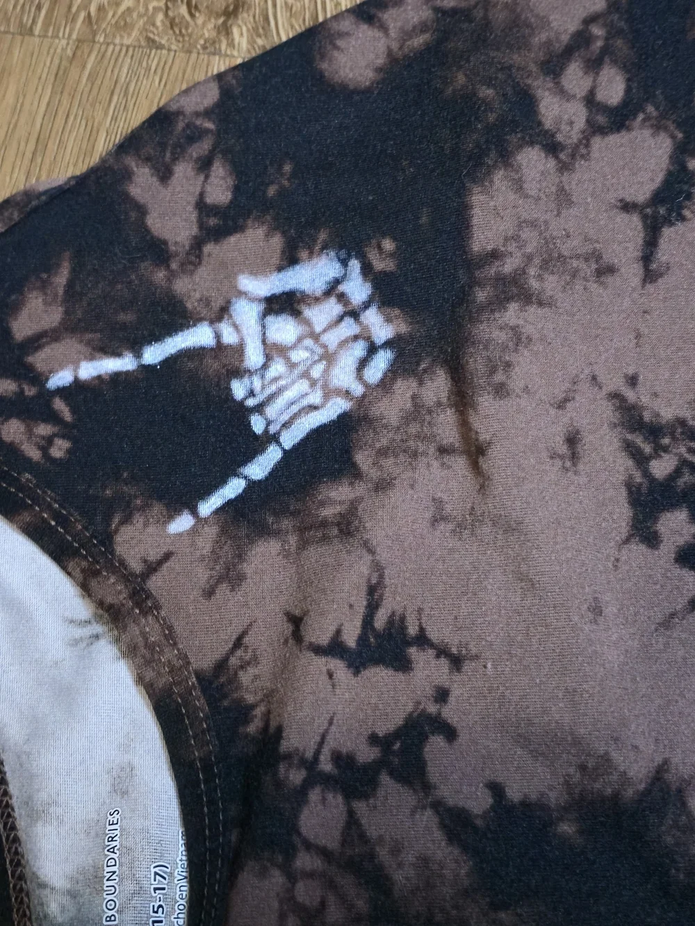 His Her Tanks - Sleep Token + Skeleton Hand Rock - Picture 3 of 4